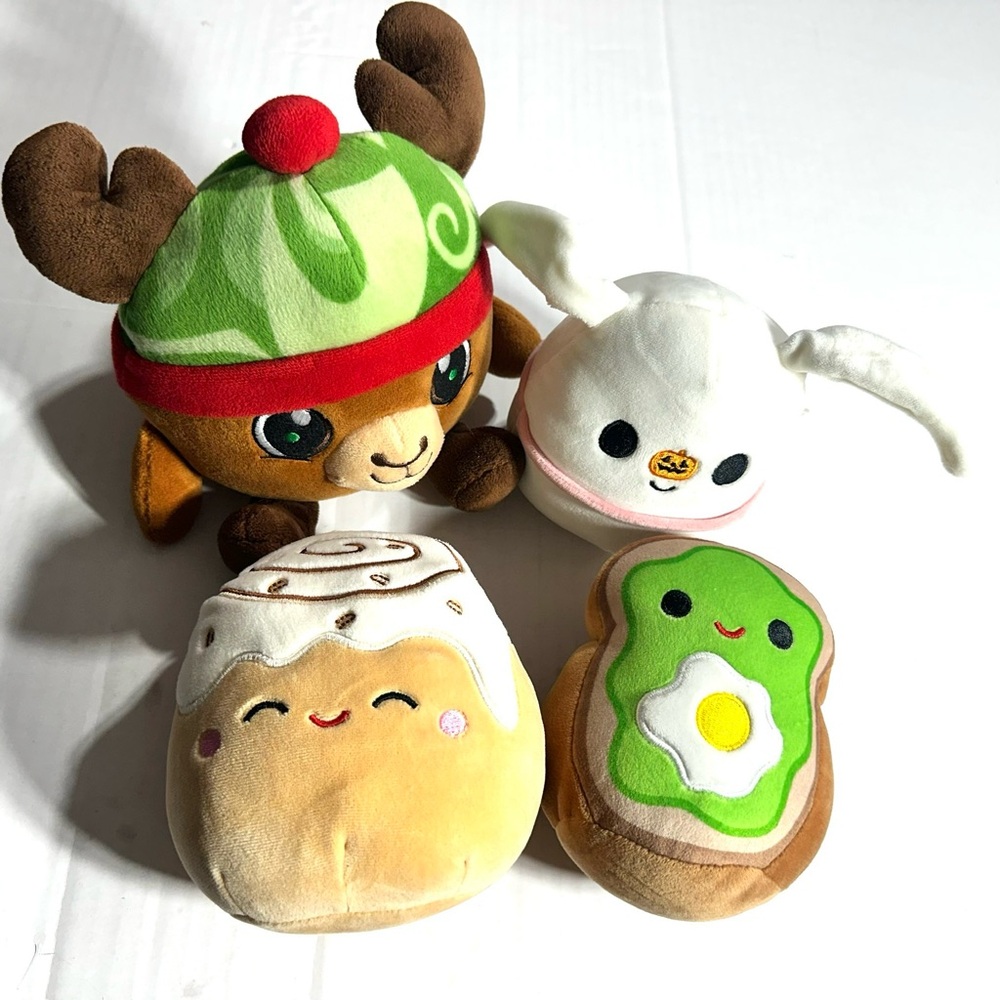 Squishmallows Nightmare Before Christmas Avocado Toast Cinnamon Roll + Reindeer
